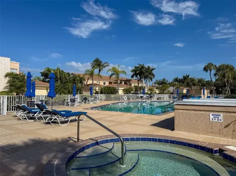 2013 Harbour Links Drive Longboat Key FL 34228