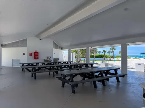 2013 Harbour Links Drive Longboat Key FL 34228