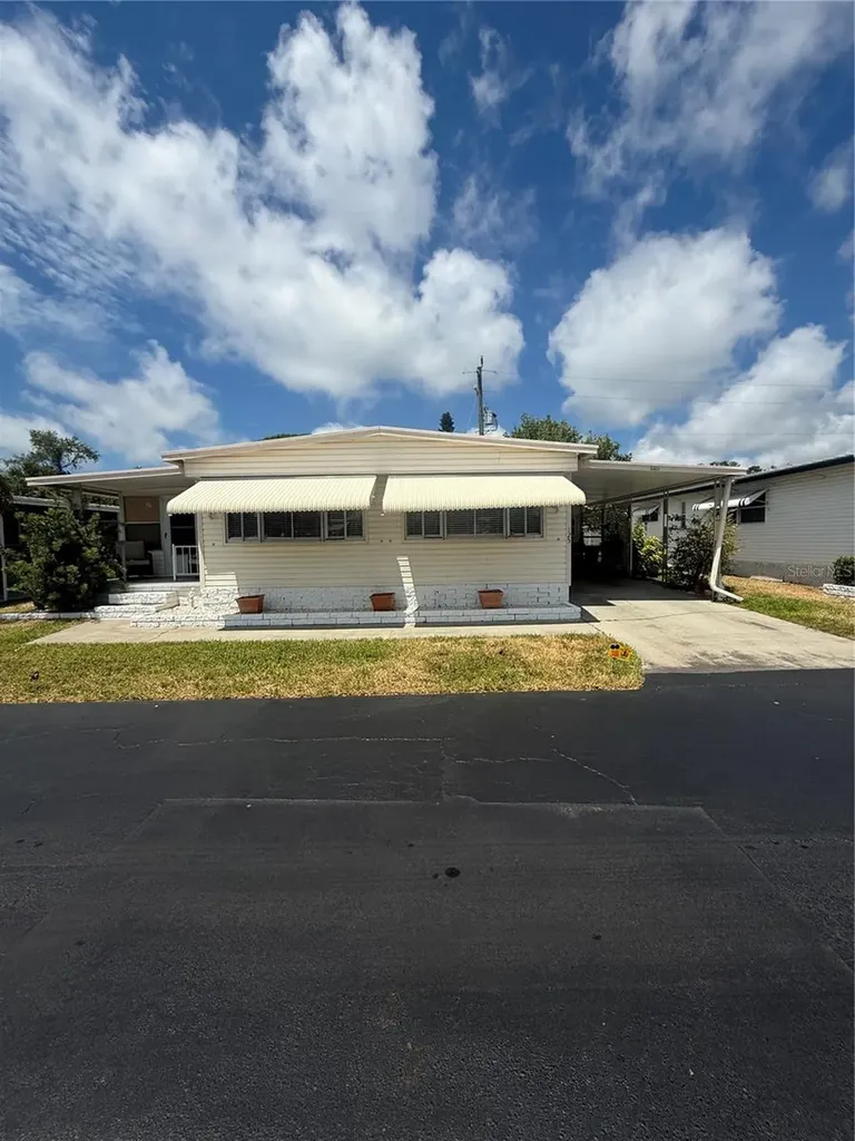 7880 54th Avenue N St Petersburg FL 33709