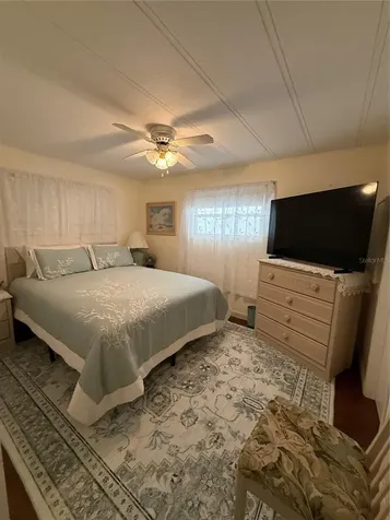 7880 54th Avenue N St Petersburg FL 33709