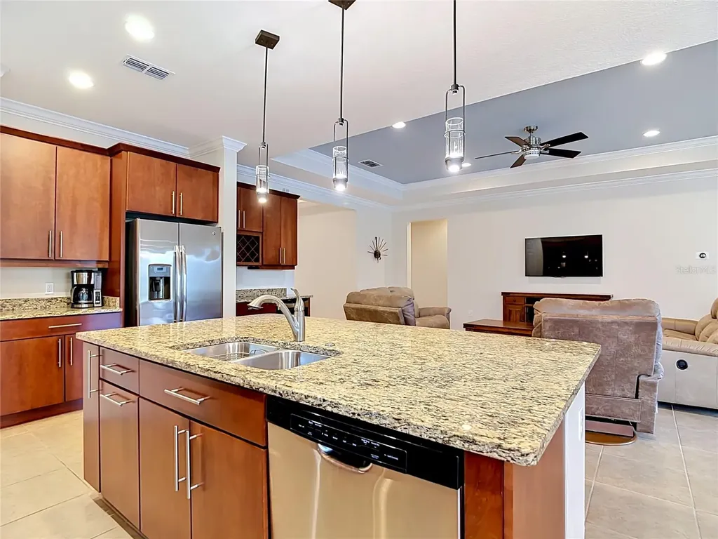 686 Irvine Ranch Road Poinciana FL 34759