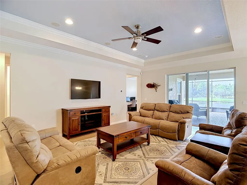 686 Irvine Ranch Road Poinciana FL 34759