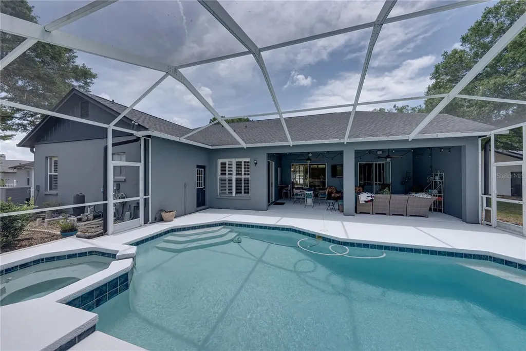 2624 Crestfield Drive Valrico FL 33596