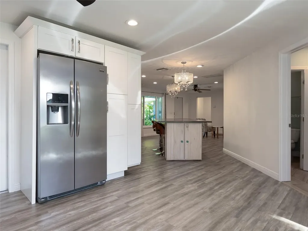 3140 Bay Shore Road Sarasota FL 34234