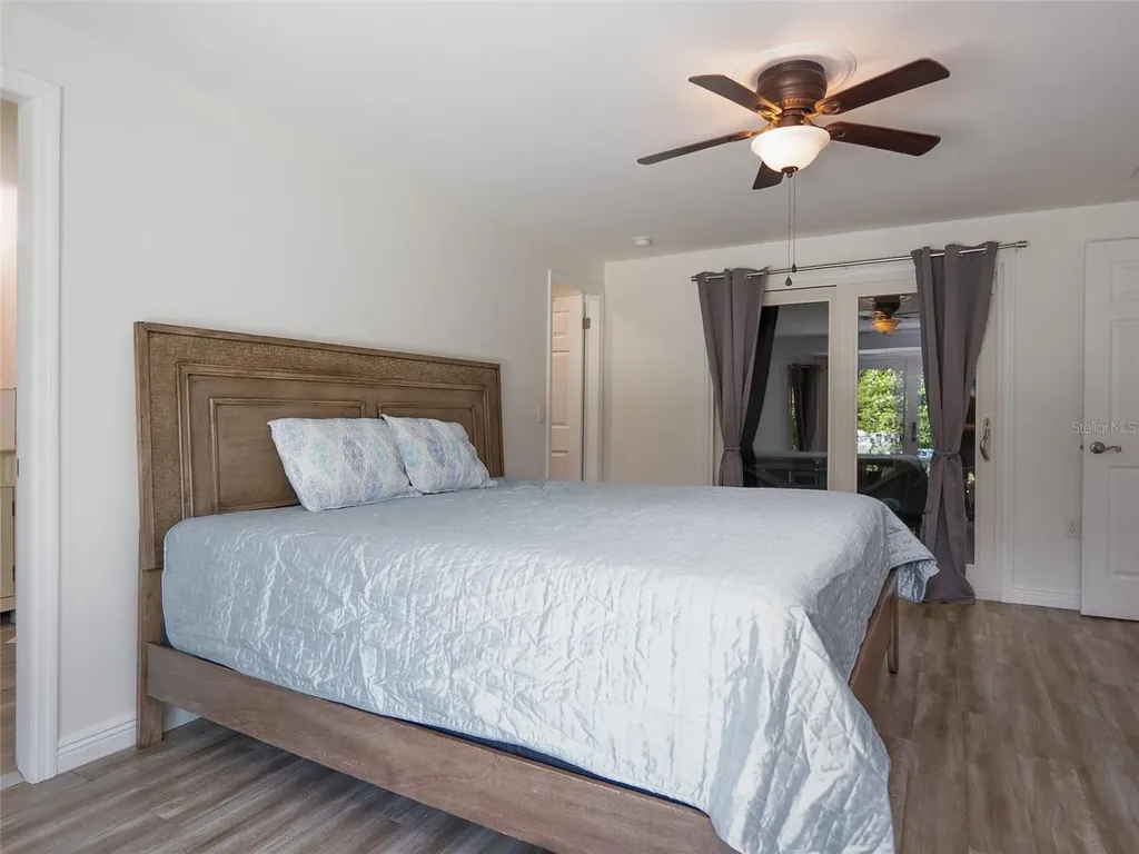 3140 Bay Shore Road Sarasota FL 34234