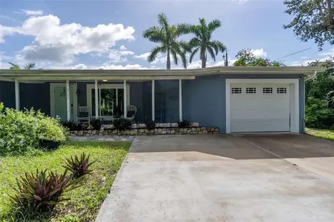 3140 Bay Shore Road Sarasota FL 34234