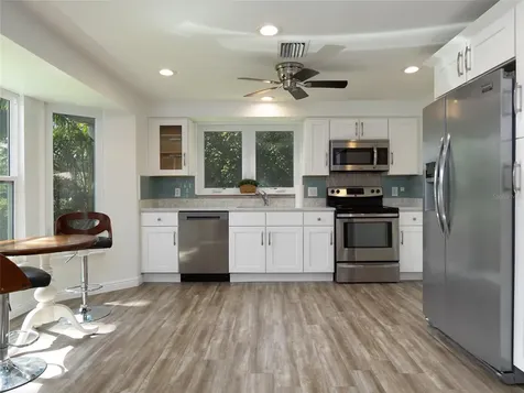 3140 Bay Shore Road Sarasota FL 34234