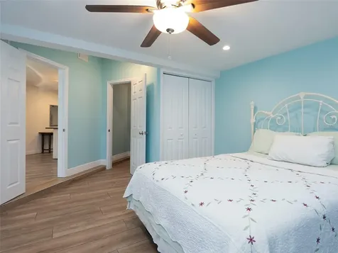 3140 Bay Shore Road Sarasota FL 34234