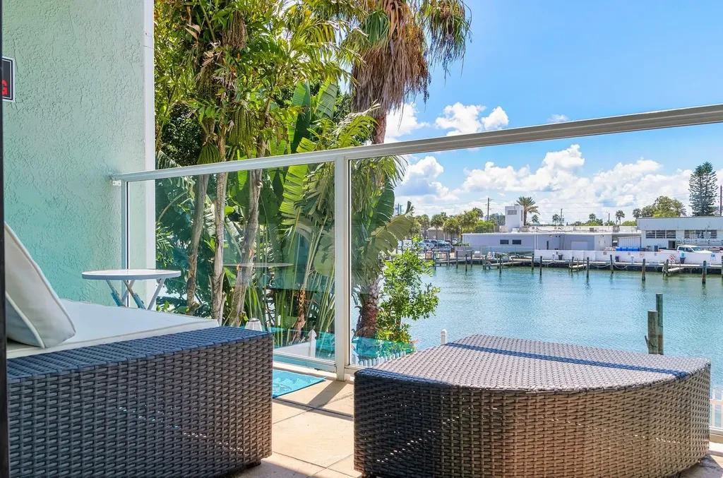 125 110th Avenue Treasure Island FL 33706