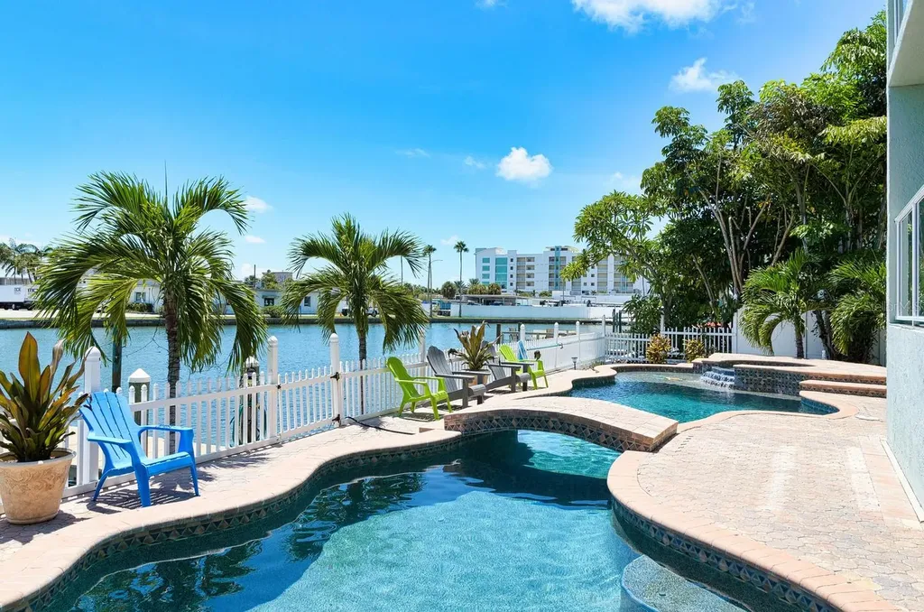 125 110th Avenue Treasure Island FL 33706