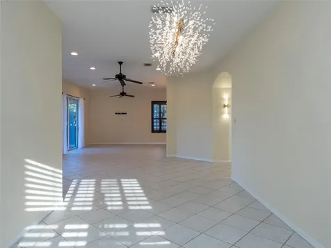 4103 61st Avenue E Bradenton FL 34203