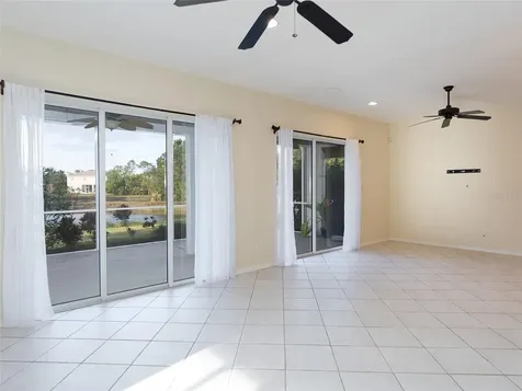 4103 61st Avenue E Bradenton FL 34203