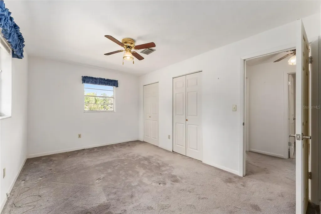 415 SE Adams Street High Springs FL 32643