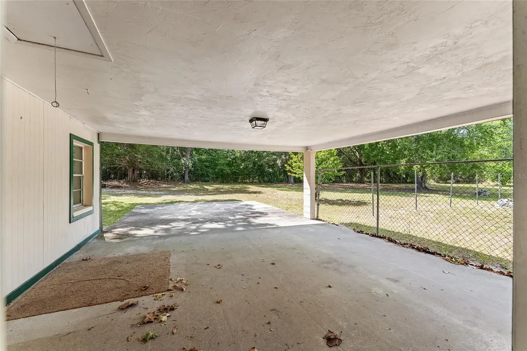415 SE Adams Street High Springs FL 32643