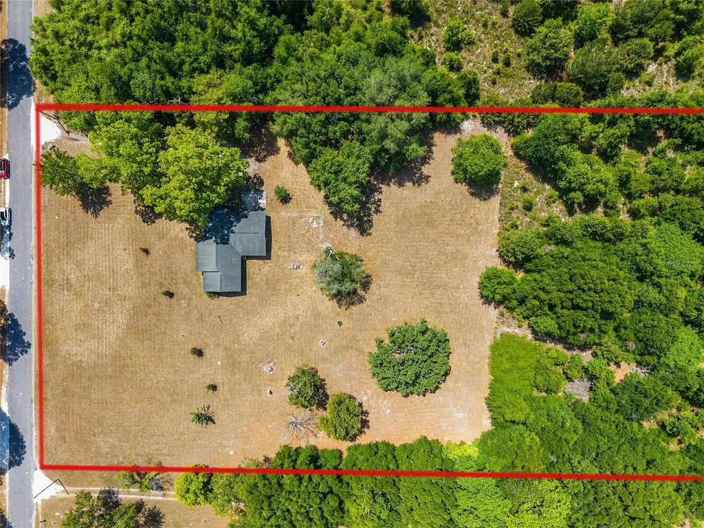 415 SE Adams Street High Springs FL 32643