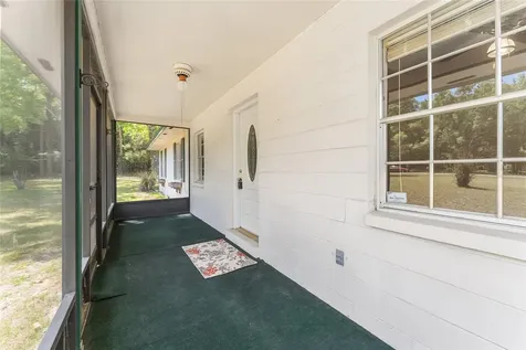 415 SE Adams Street High Springs FL 32643