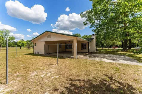415 SE Adams Street High Springs FL 32643