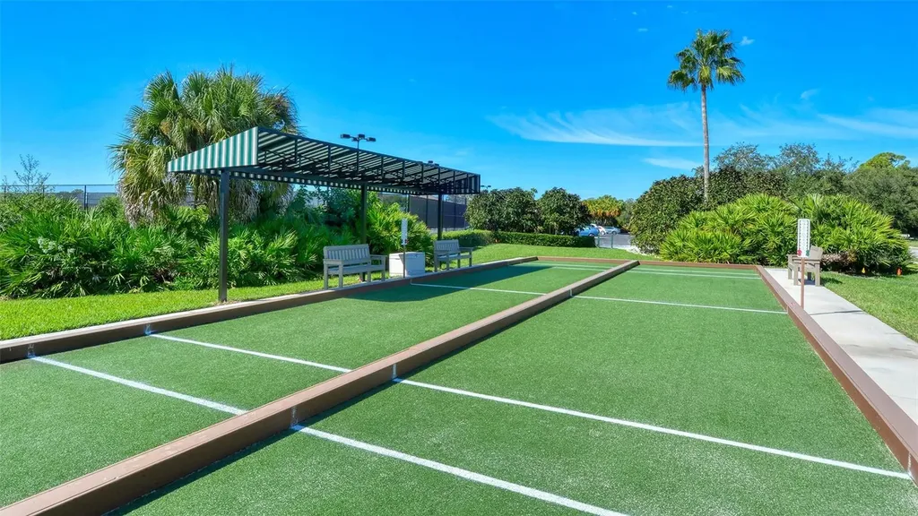 9330 Clubside Circle Sarasota FL 34238