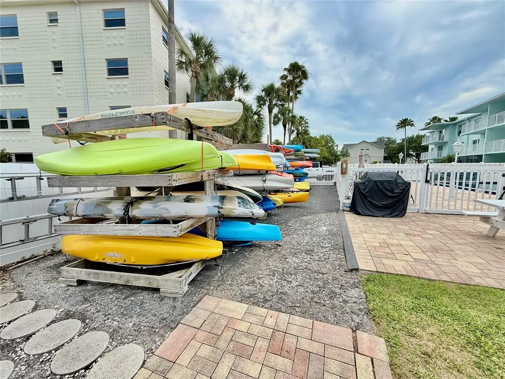 464 N Paula Drive Dunedin FL 34698