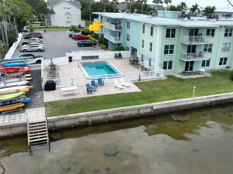 464 N Paula Drive Dunedin FL 34698