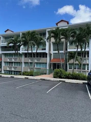 26 Carr 833 La Villa Garden Apts Guaynabo PR 00971
