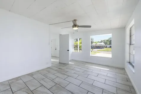 1007 26th Avenue W Palmetto FL 34221