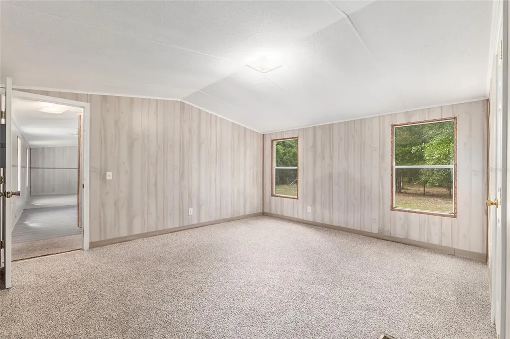 8535 SW 155th Street Dunnellon FL 34432