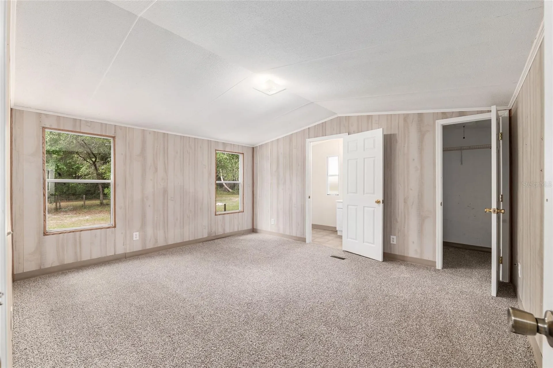 8535 SW 155th Street Dunnellon FL 34432