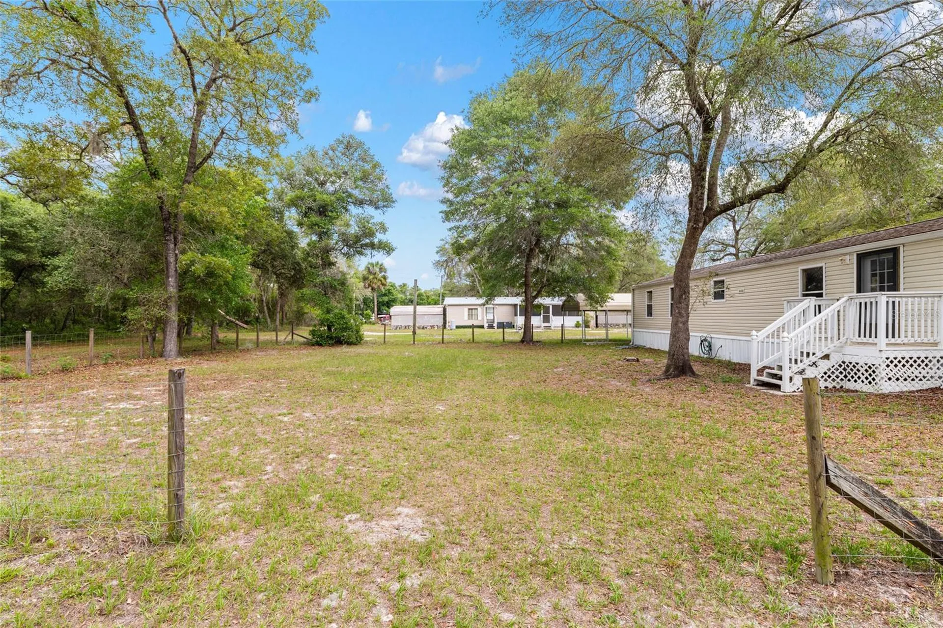 8535 SW 155th Street Dunnellon FL 34432
