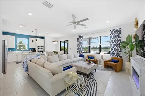16306 Pine Mist Drive Bradenton FL 34211