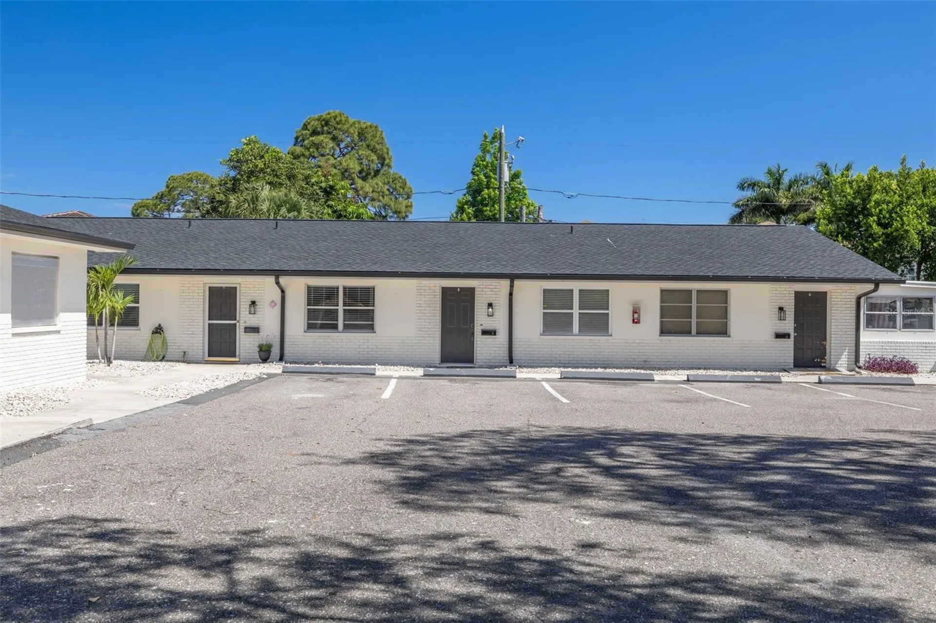 535 32nd Avenue N St Petersburg FL 33704