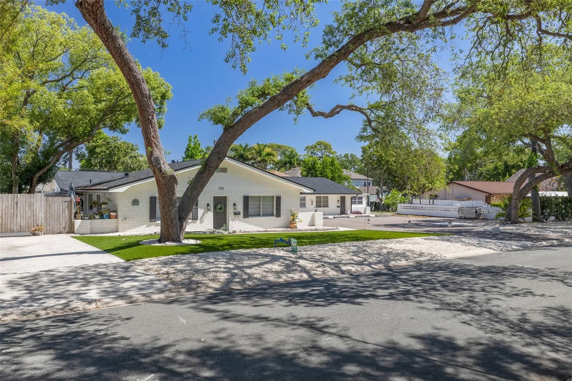 535 32nd Avenue N St Petersburg FL 33704