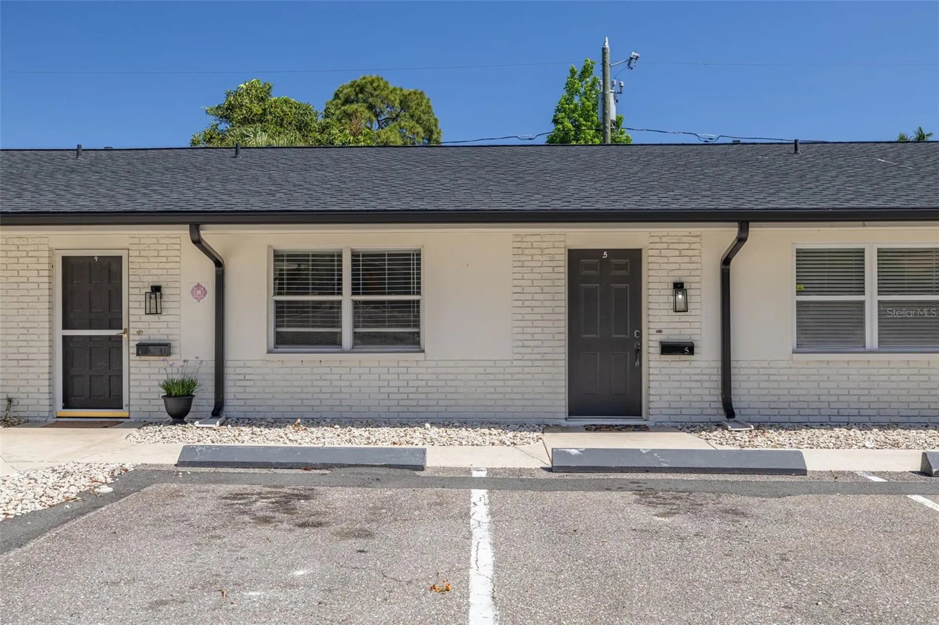 535 32nd Avenue N St Petersburg FL 33704