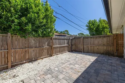 535 32nd Avenue N St Petersburg FL 33704