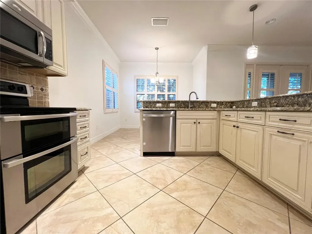 8213 Prestbury Drive Orlando FL 32832