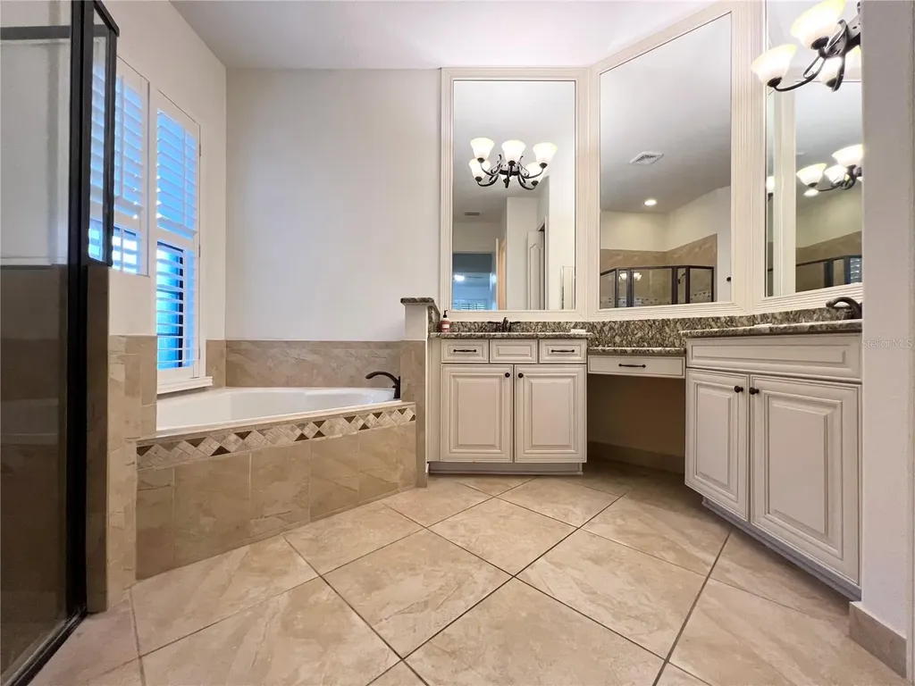 8213 Prestbury Drive Orlando FL 32832