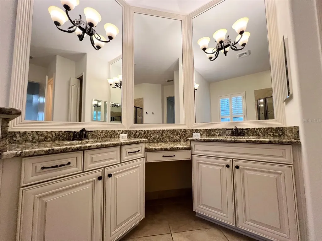 8213 Prestbury Drive Orlando FL 32832
