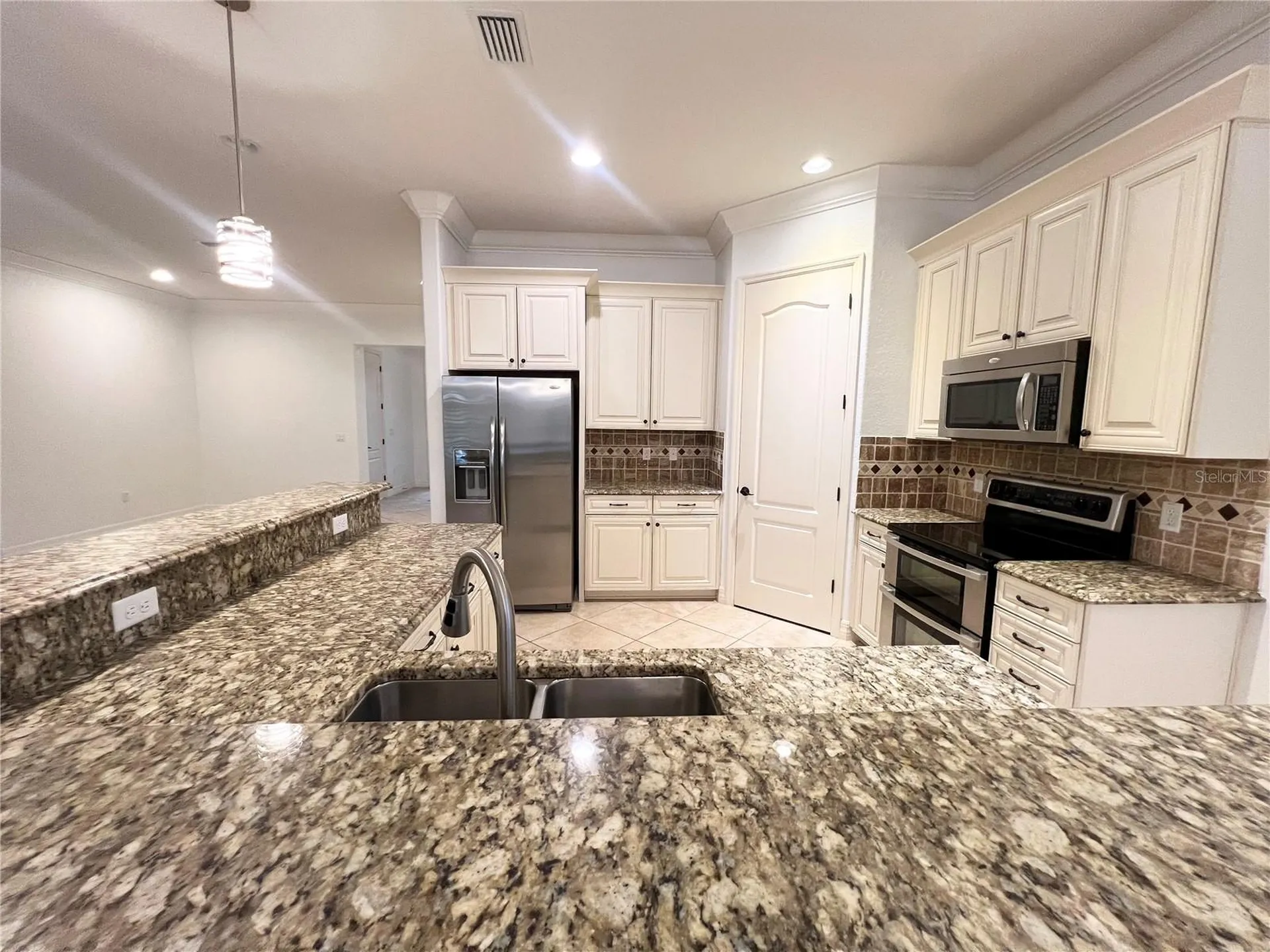 8213 Prestbury Drive Orlando FL 32832