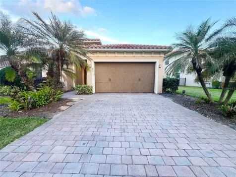 8213 Prestbury Drive Orlando FL 32832