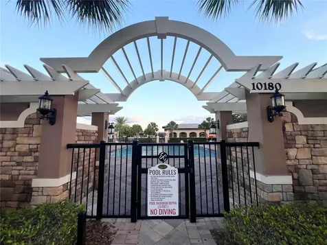 8213 Prestbury Drive Orlando FL 32832