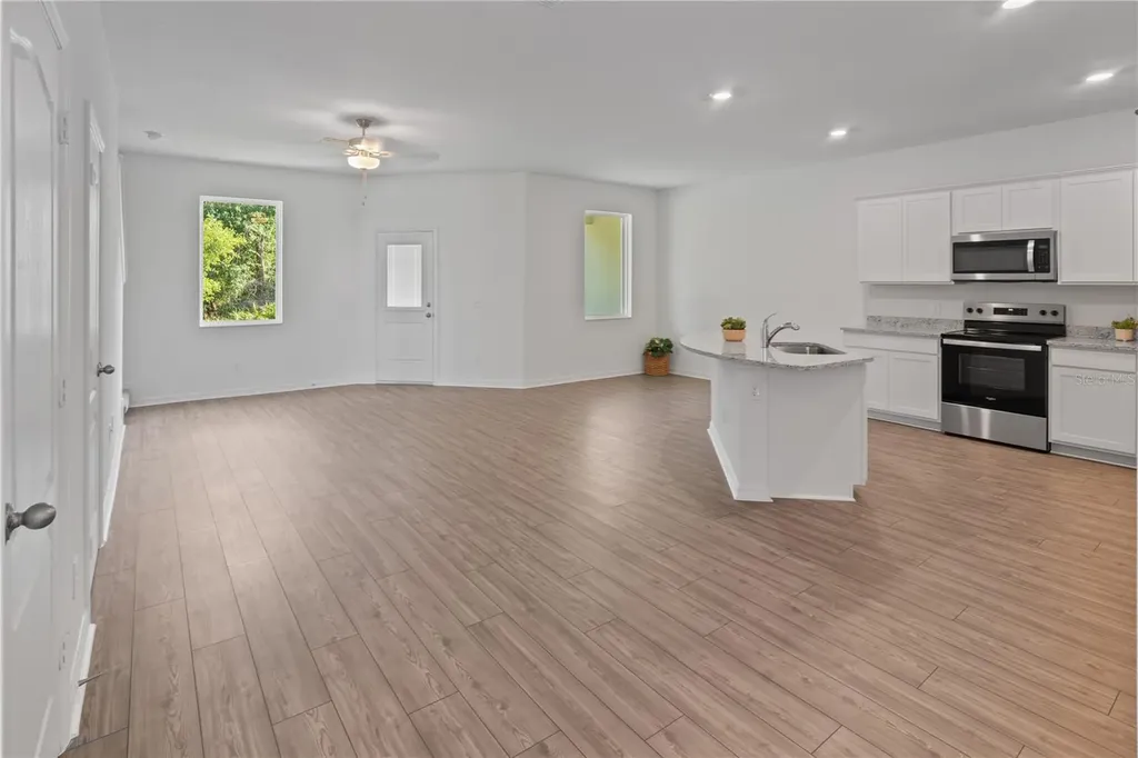 567 Bay Leaf Drive Kissimmee FL 34759