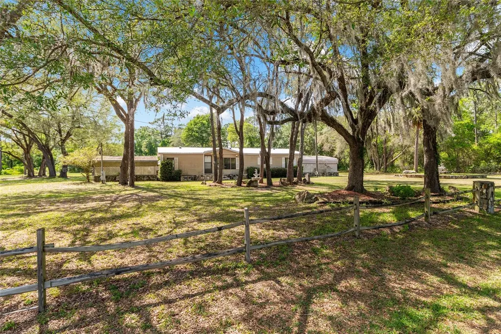 15460 SW 85th Avenue Dunnellon FL 34432