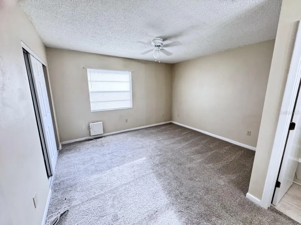 10128 Lake Oak Circle Tampa FL 33624