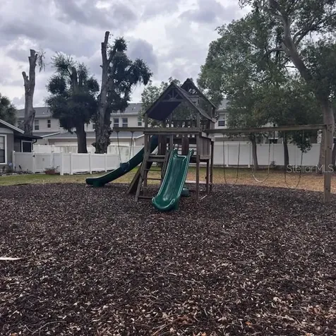 10128 Lake Oak Circle Tampa FL 33624