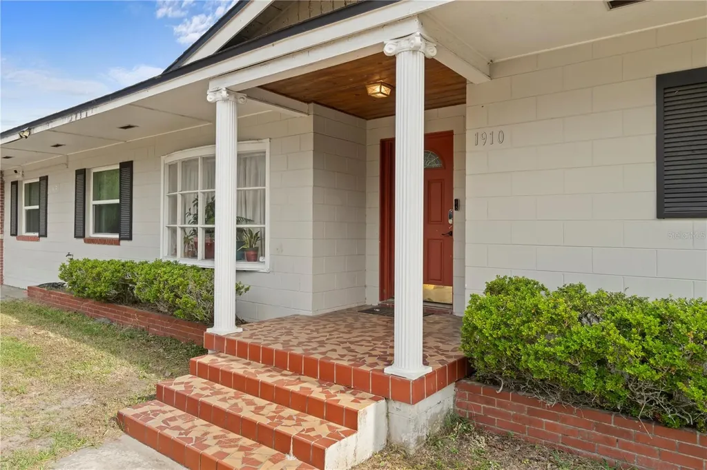 1910 NW 14th Street Ocala FL 34475