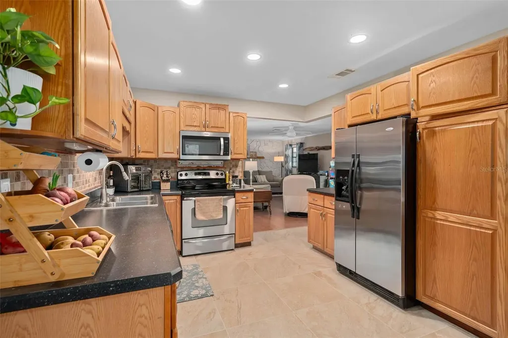 18425 State Road 44 Eustis FL 32736