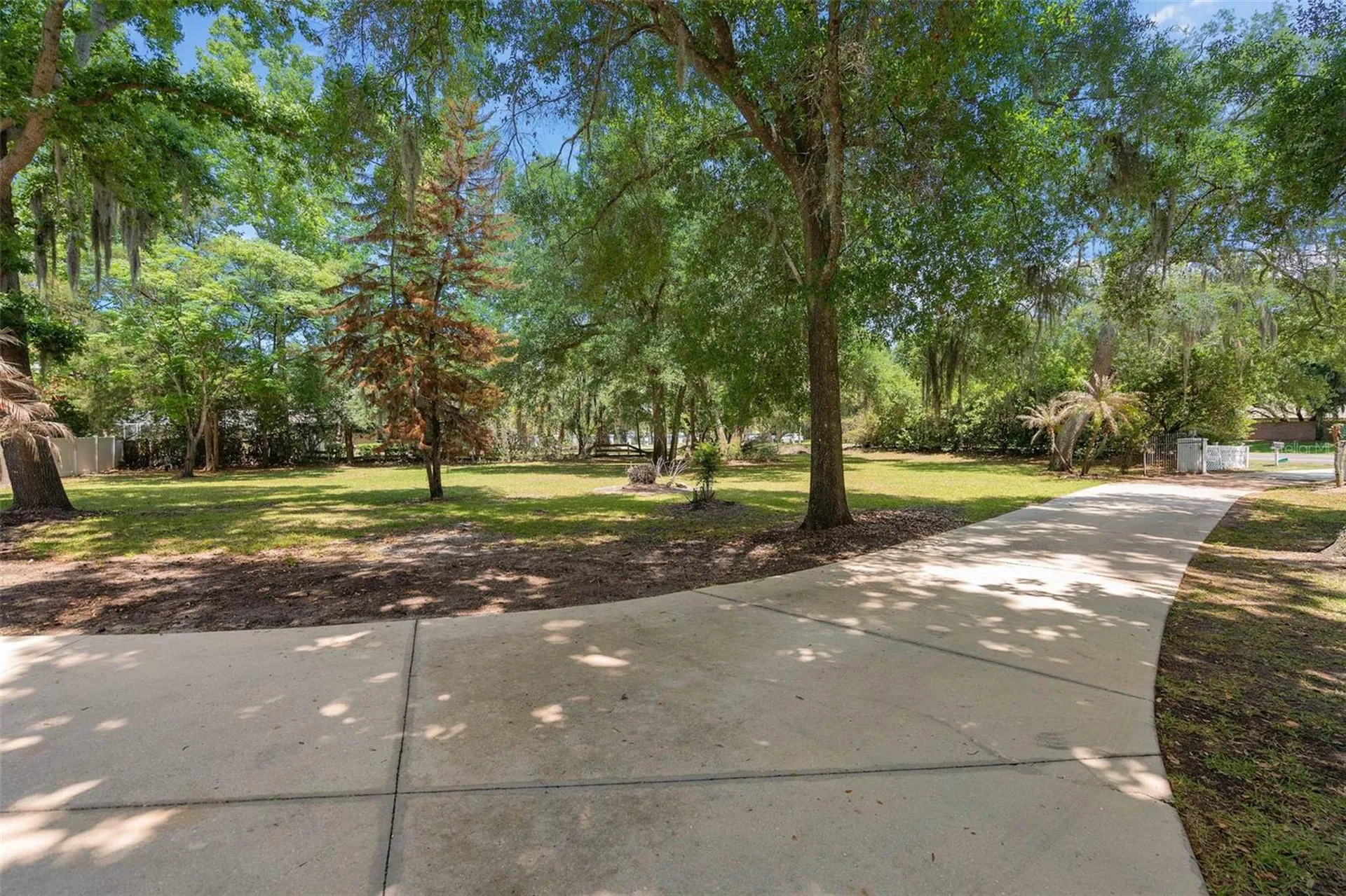 18425 State Road 44 Eustis FL 32736