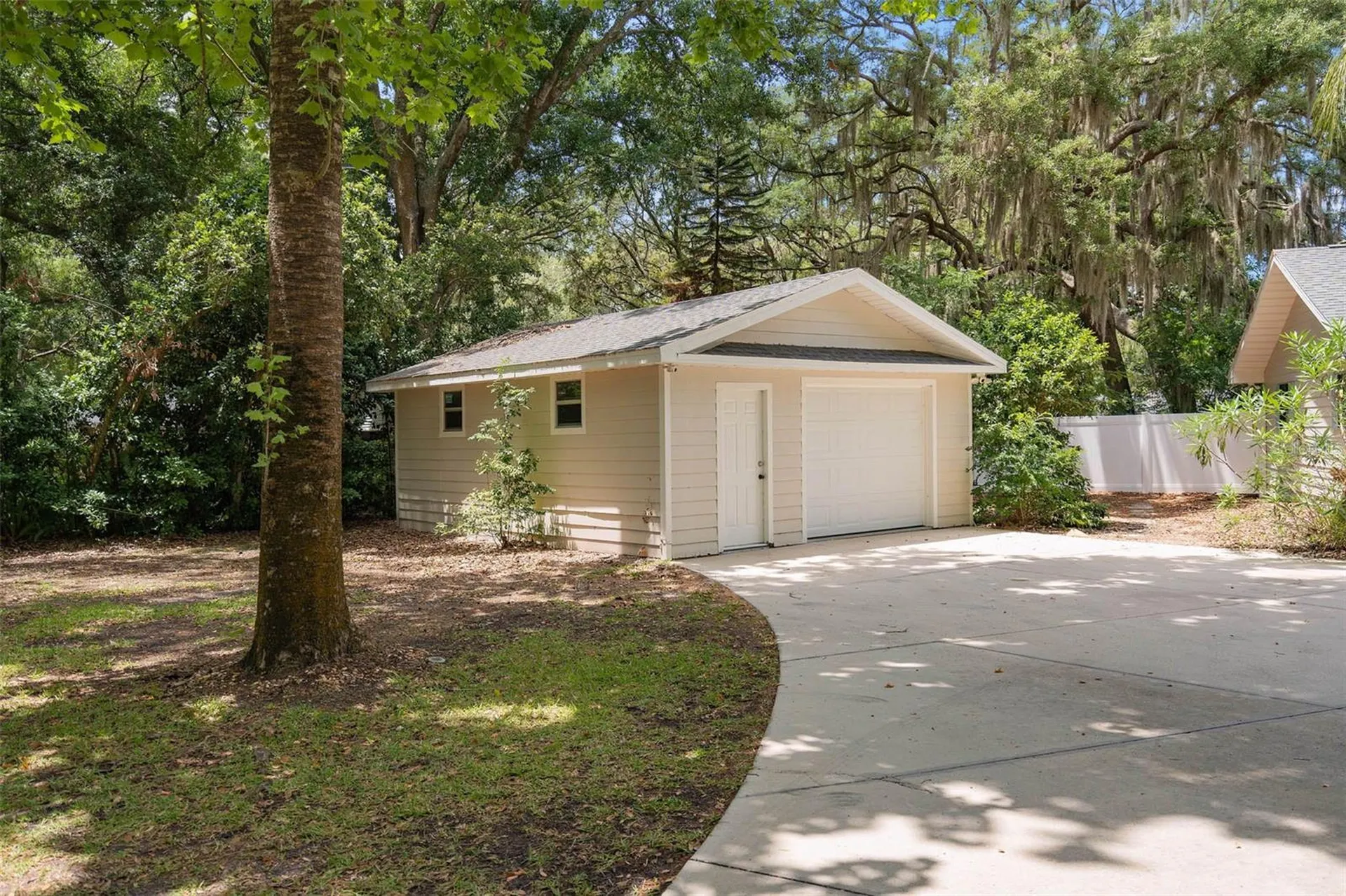 18425 State Road 44 Eustis FL 32736