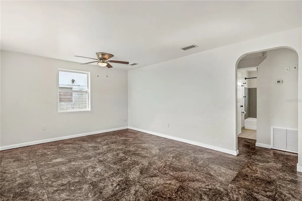 916 Flagler Avenue Edgewater FL 32132