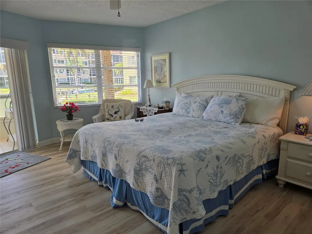 1215 S Portofino Drive Sarasota FL 34242